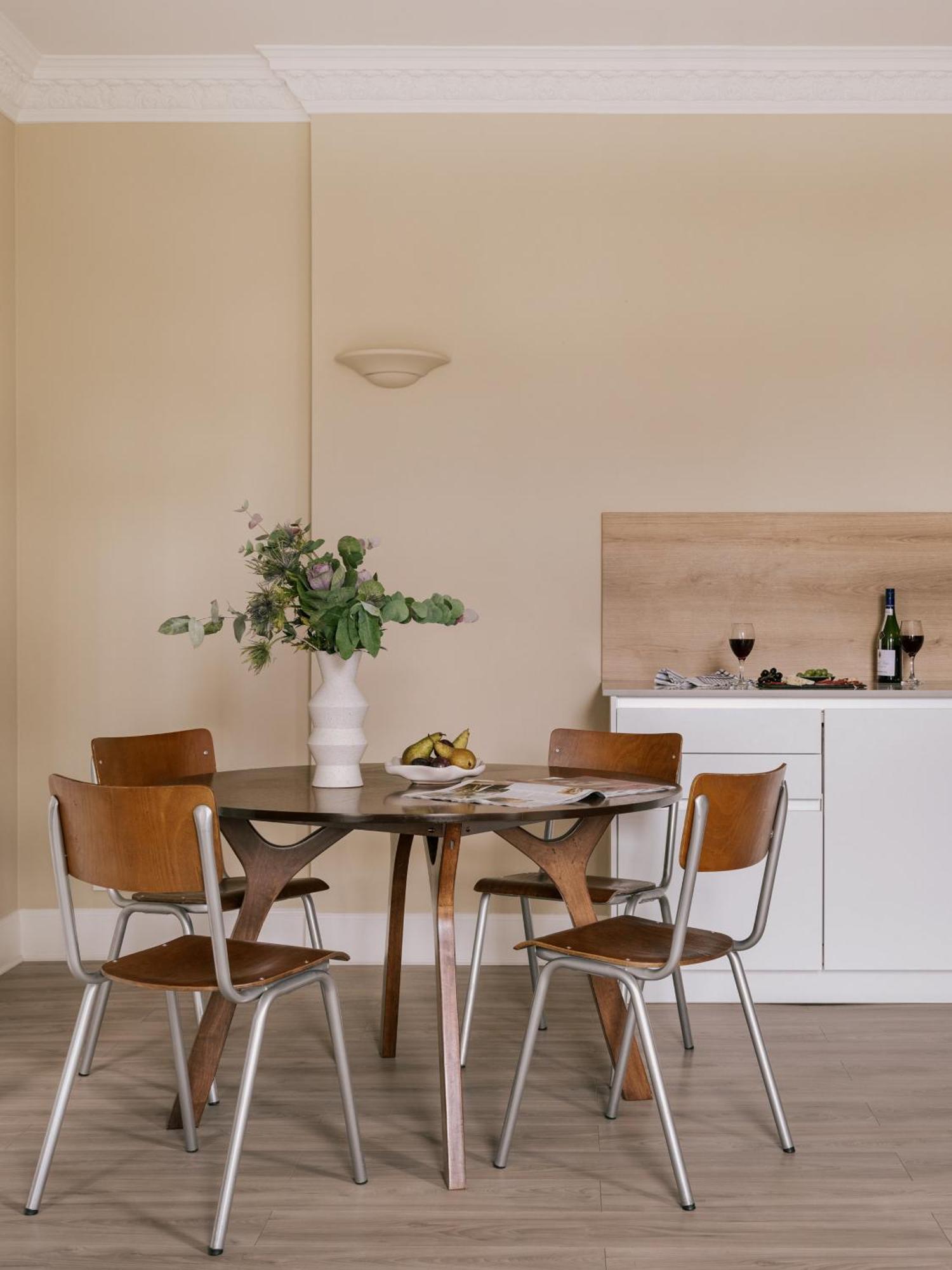 Sonder Royal Garden Apartments EDI Kamer foto