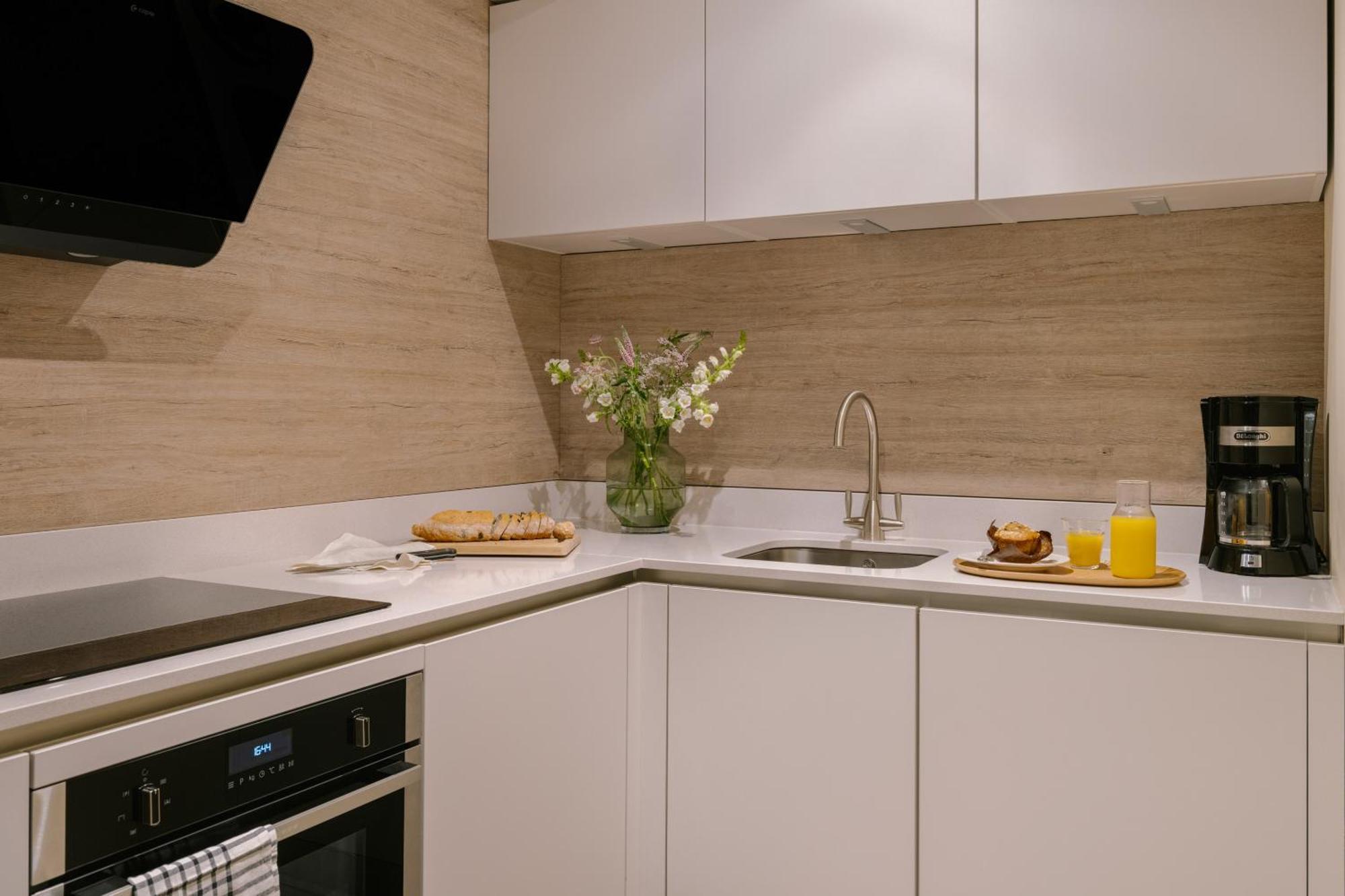 Sonder Royal Garden Apartments EDI Kamer foto